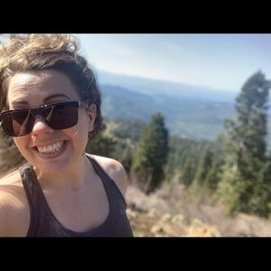 Meet your Posher, Erika